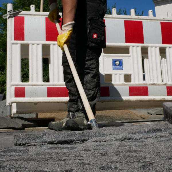 Erstellung von Zufahrten, Stellplätzen und Zuwegungen