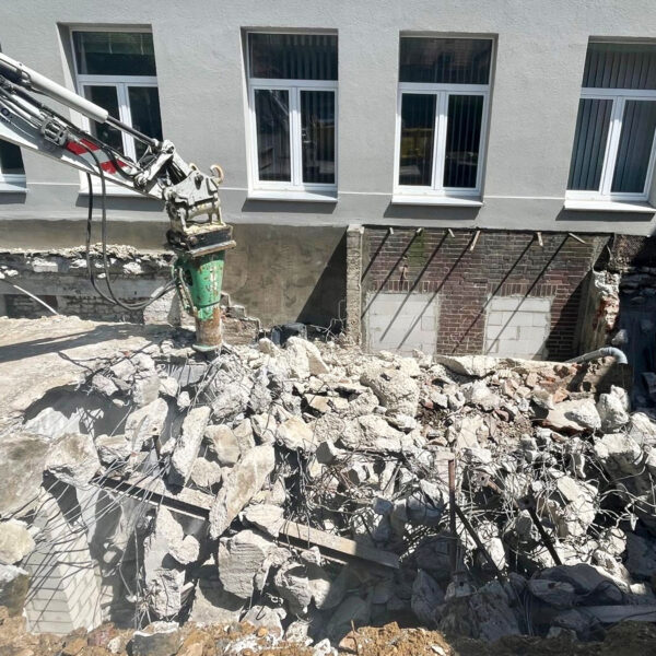 Umfangreiche Sanierungsmaßnahmen am Aachener Vinzenz-Heim aufgrund eines Wassereintritts