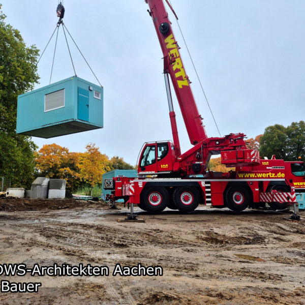 Rückbau der Pflasterflächen und Erdarbeiten