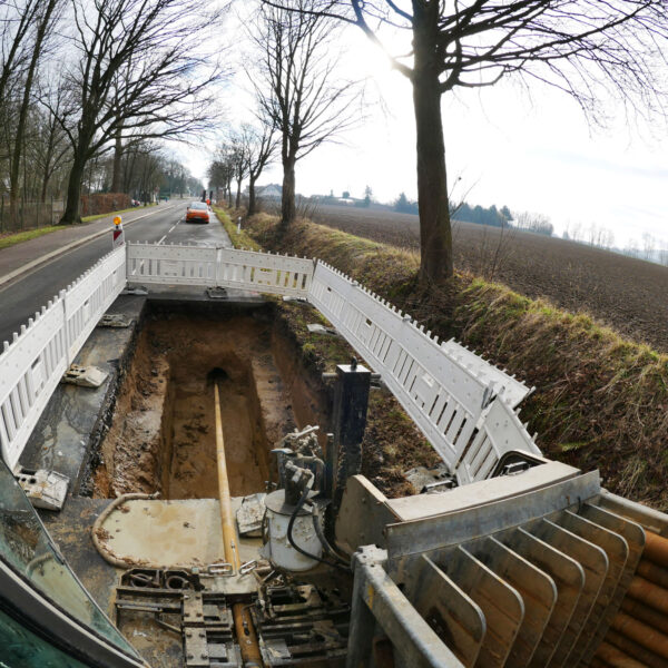 Vorbereitungsarbeiten für die Verlegung einer 500ER WASSERLEITUNG in Alsdorf